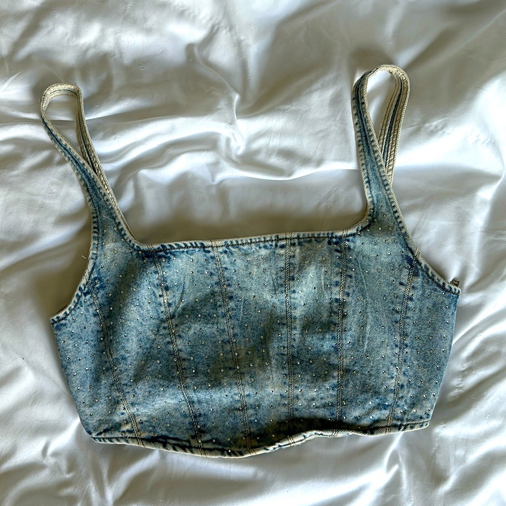 Diamond Denim Cloud Ten crop